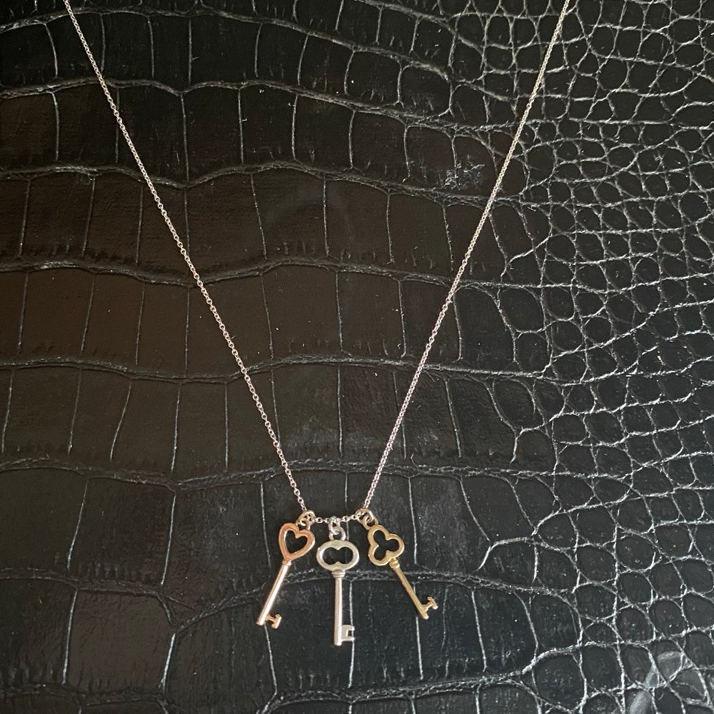 Three-key Pendant